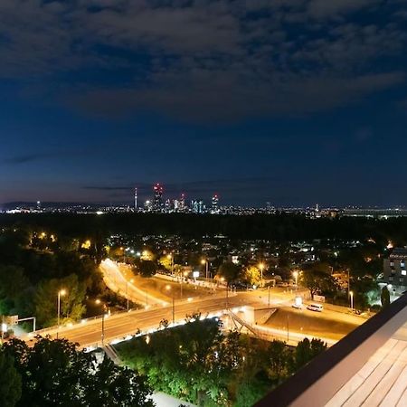 Hoch Hinaus, Neu Und Stilvoll Mit Pool Am Dach Apartment Viena Exterior foto