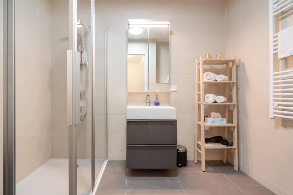 Hoch Hinaus, Neu Und Stilvoll Mit Pool Am Dach Apartment Viena Exterior foto