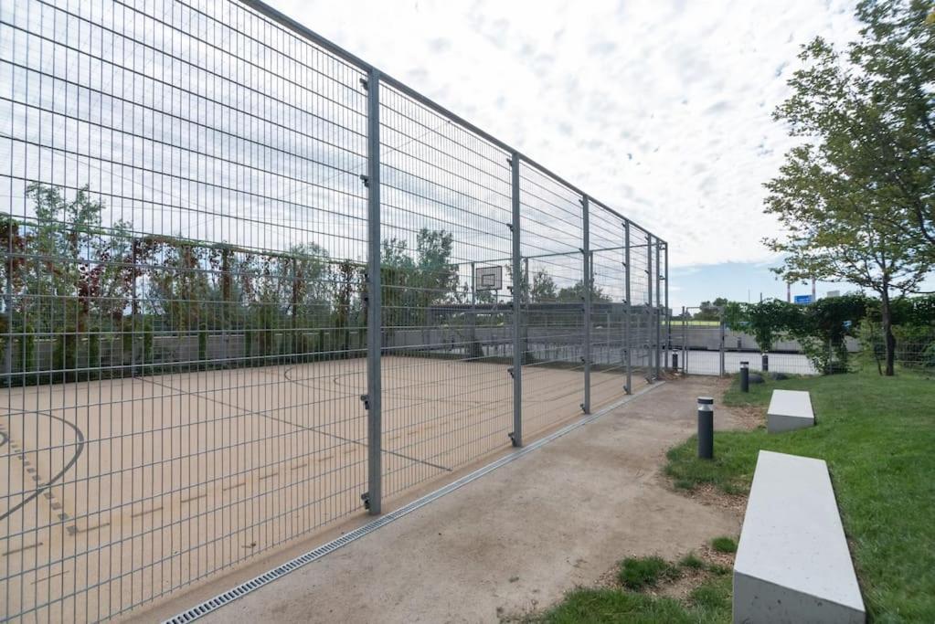 Hoch Hinaus, Neu Und Stilvoll Mit Pool Am Dach Apartment Viena Exterior foto