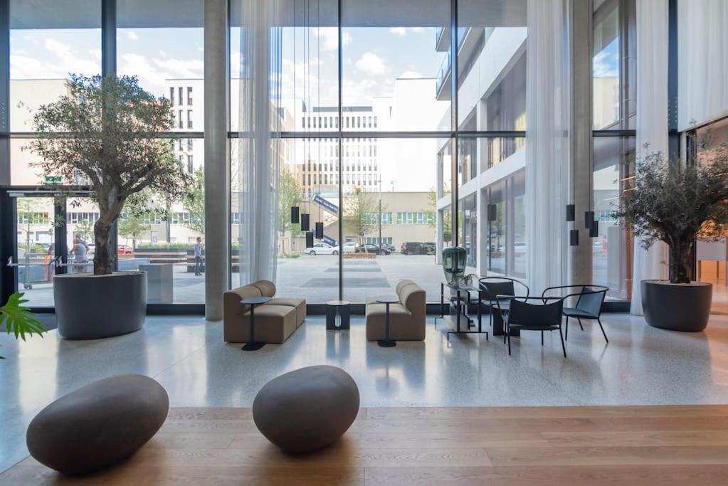Hoch Hinaus, Neu Und Stilvoll Mit Pool Am Dach Apartment Viena Exterior foto